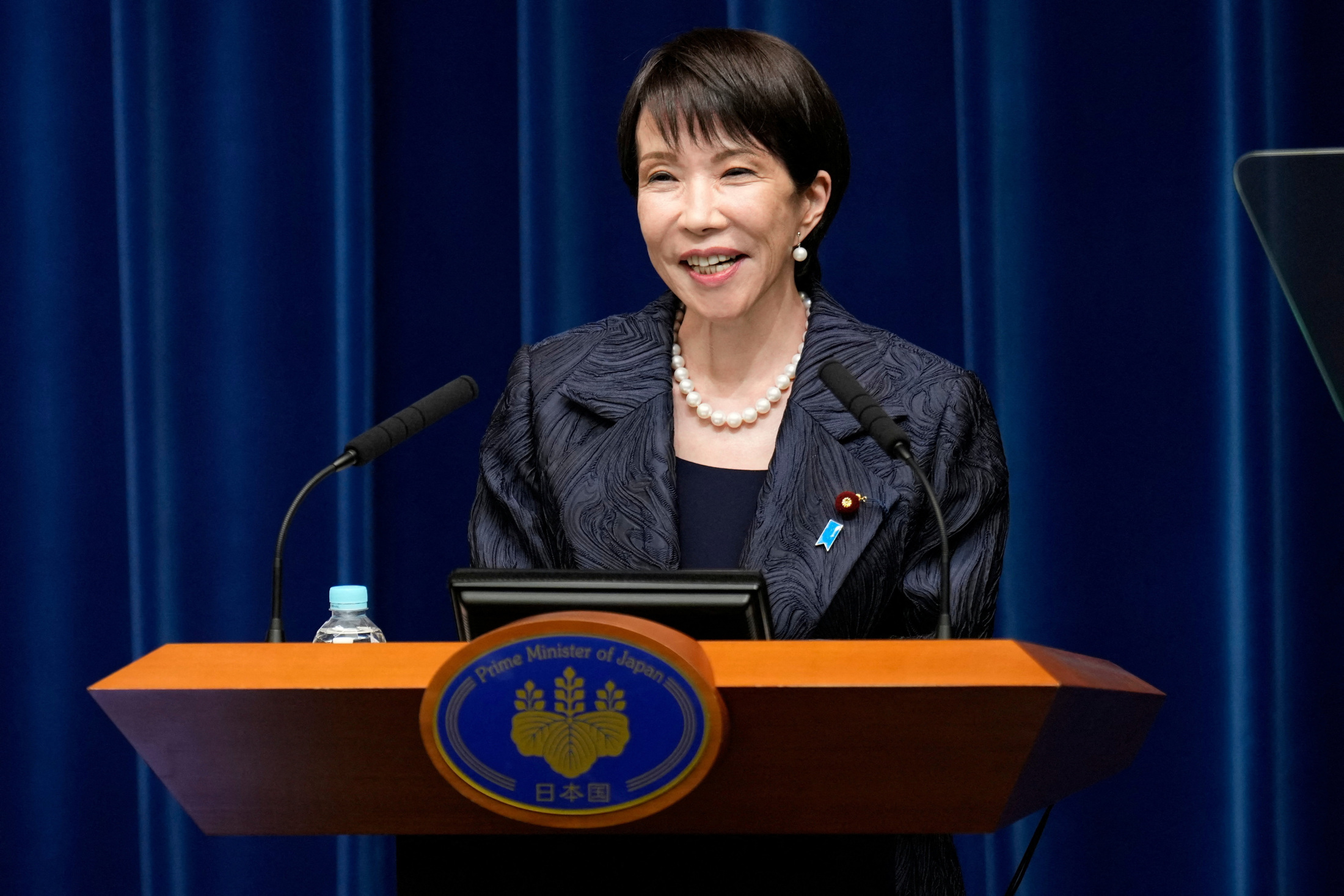 💥高市会议室里暗流涌动，财务省坐不住了！