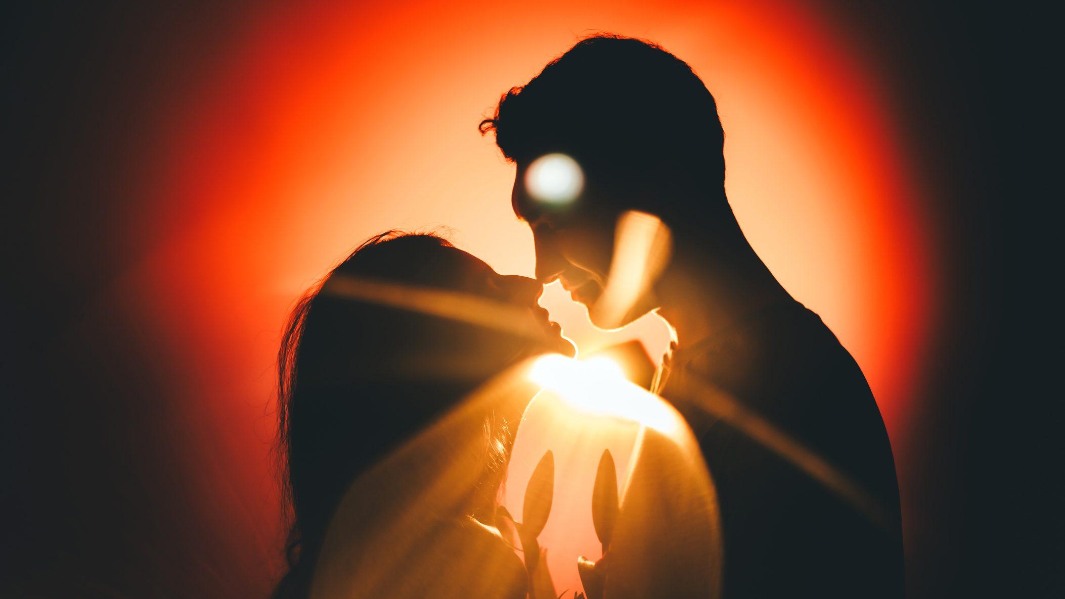 🚨斯里兰卡惊魂：他当众求欢，女子全程录下！