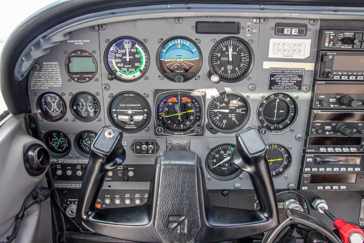 ✈️ 飞行员真年薪千万？真相来啦！