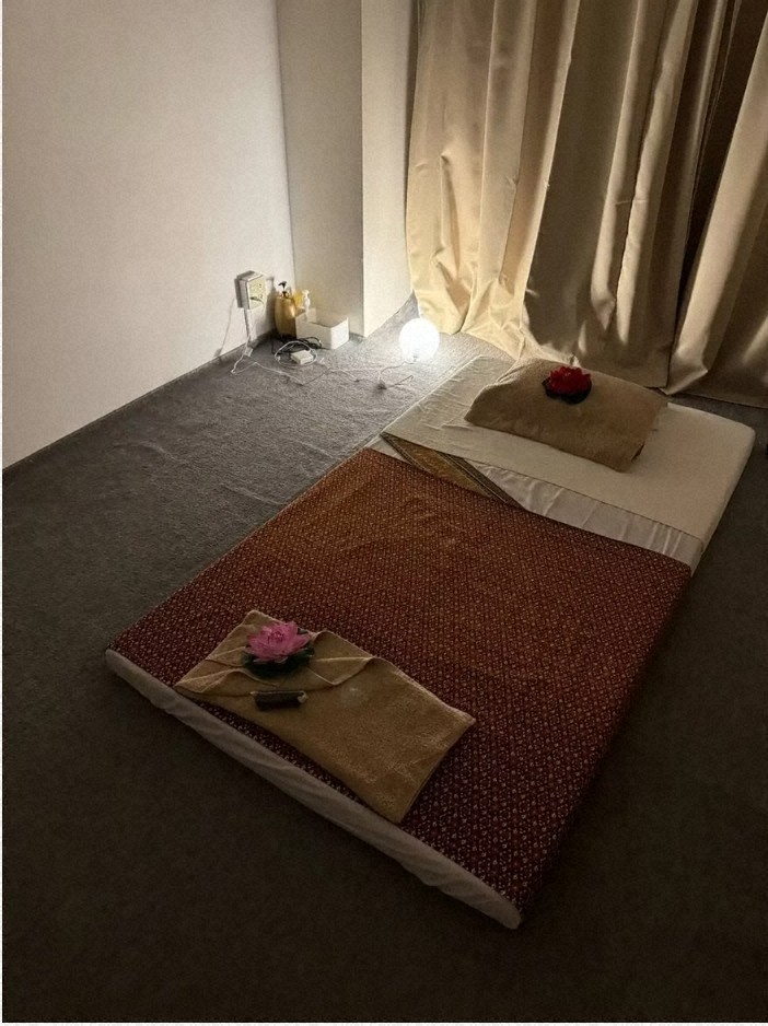 ⚠️ 12岁女孩的绝望反抗！母亲卖女，她却只拒绝那件事！