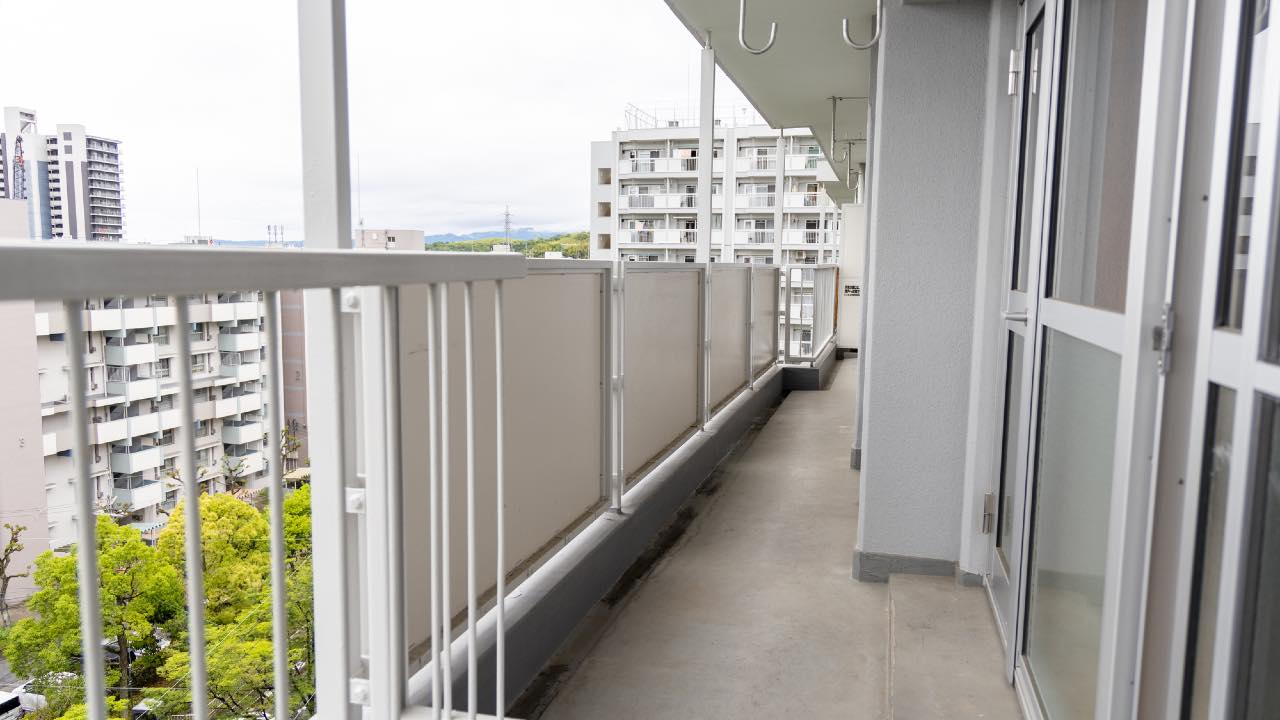 🏠月薪21万，东京独居儿，妈偷偷北上…房间吓坏了！