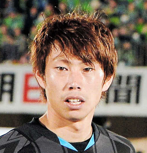 💥门将怒火！红牌+踢瓶，裁判判罚引爆全场！