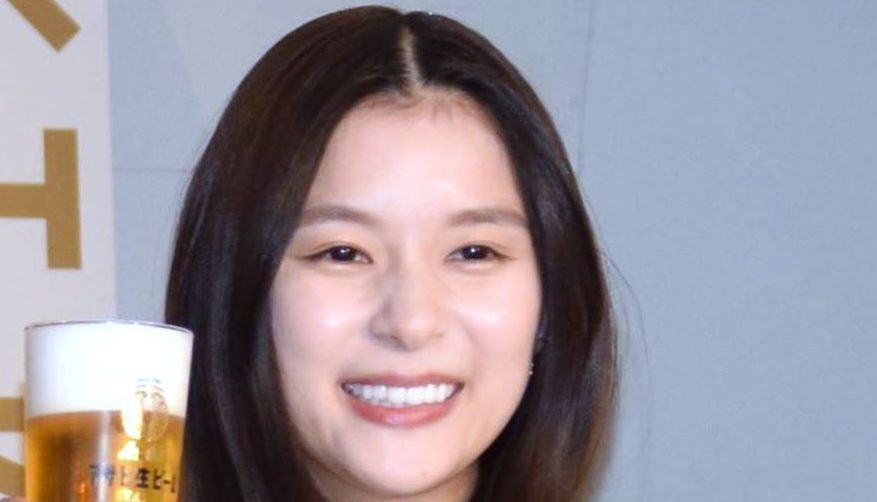 👰🏻🤰演员夫妻惊喜官宣！孕肚+婚纱照，甜炸了！