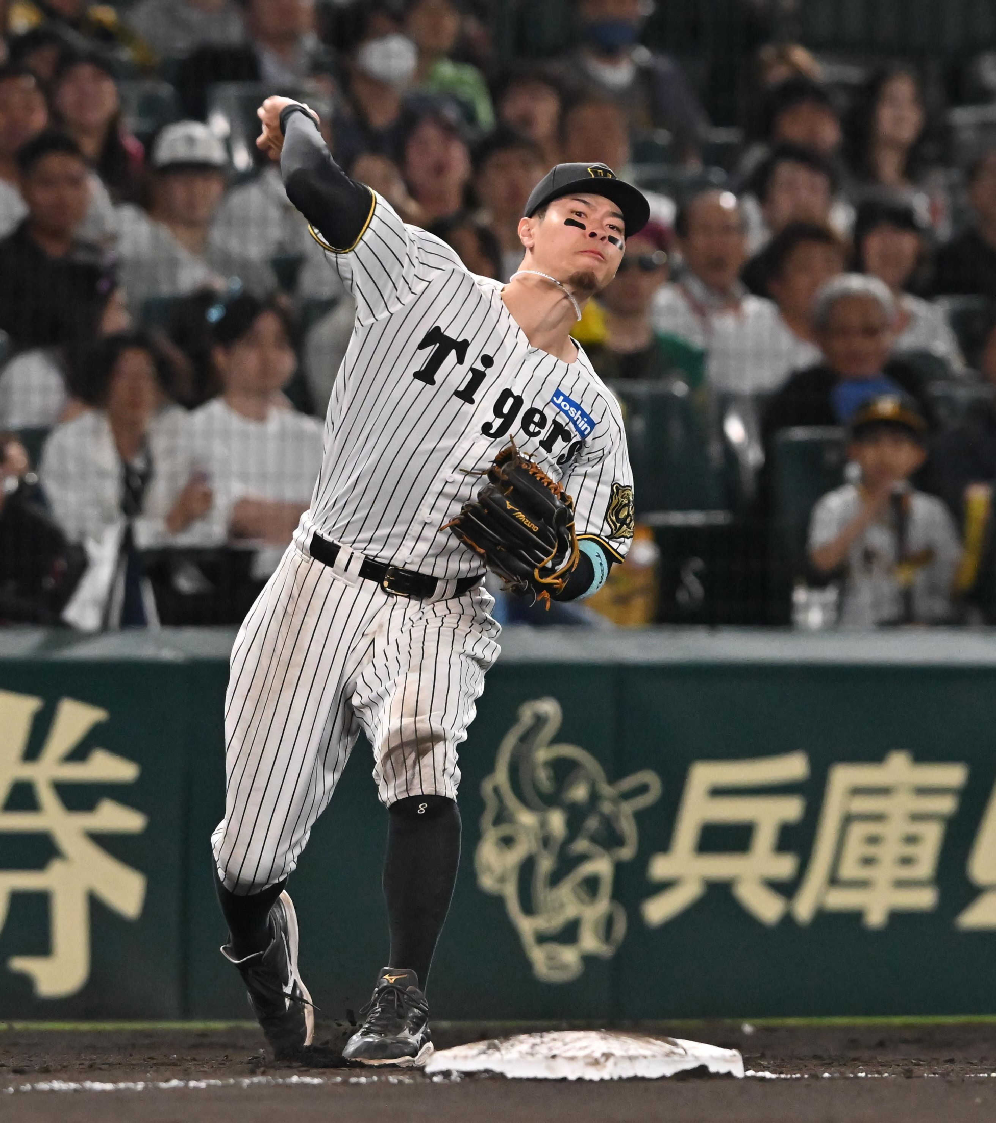 ⚾️ 震惊！最佳三垒手竟无人入选？球迷怒了！