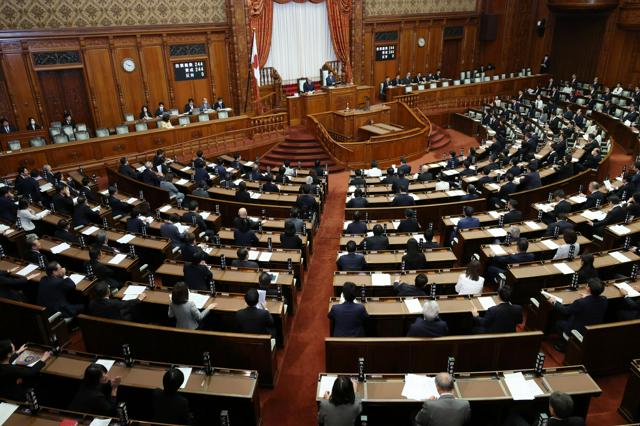 ⛽️油价暴跌！年底前，加满油箱更划算！