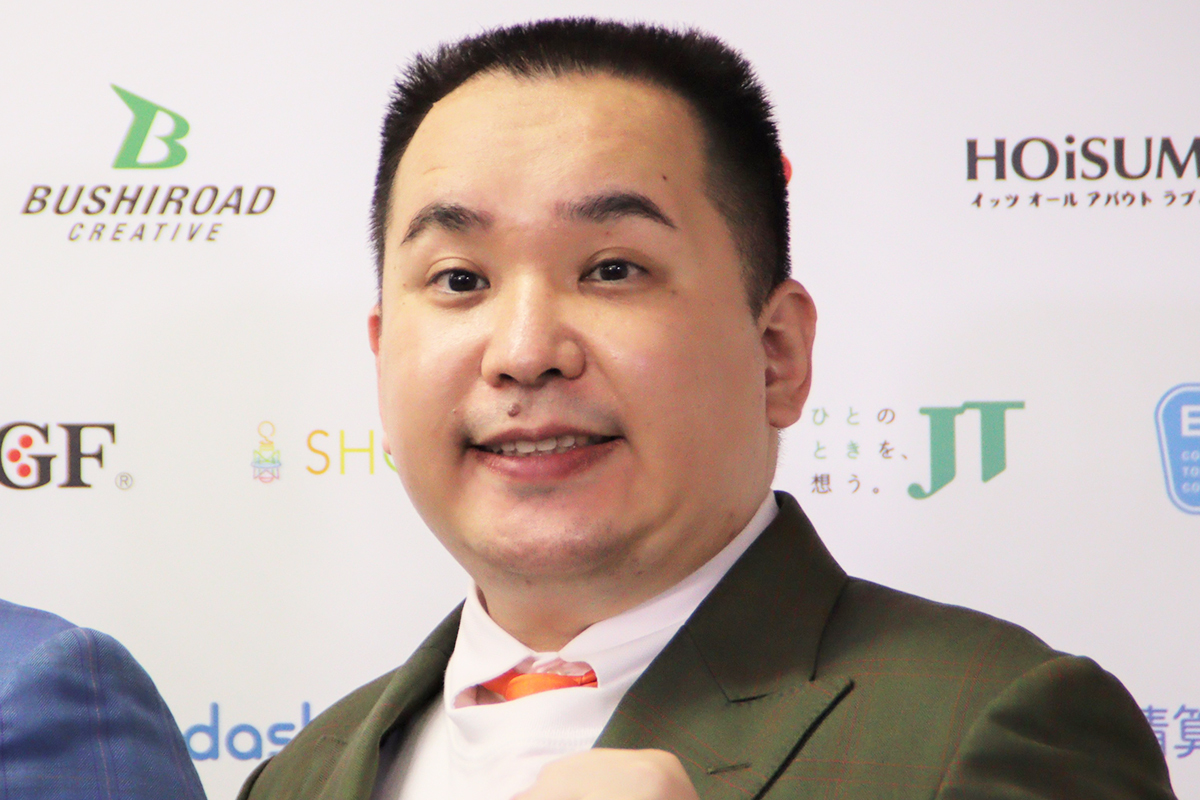 💥相扑手怒了！观众没礼貌，赛前喊话气炸了！