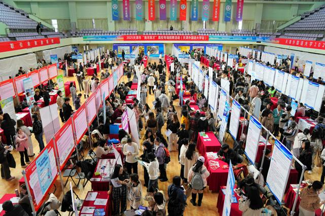 🐭自虐直播翻车！日本惊现“鼠人”挑战？