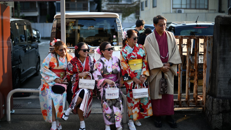 🇯🇵💥日本爆火！游客井喷，但…中国游客却要回家了？