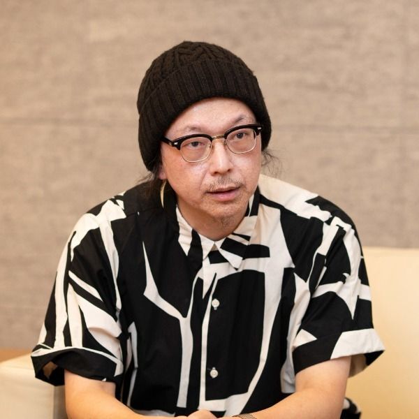 🏠哥哥躲在家30年，我竟是漫画家！