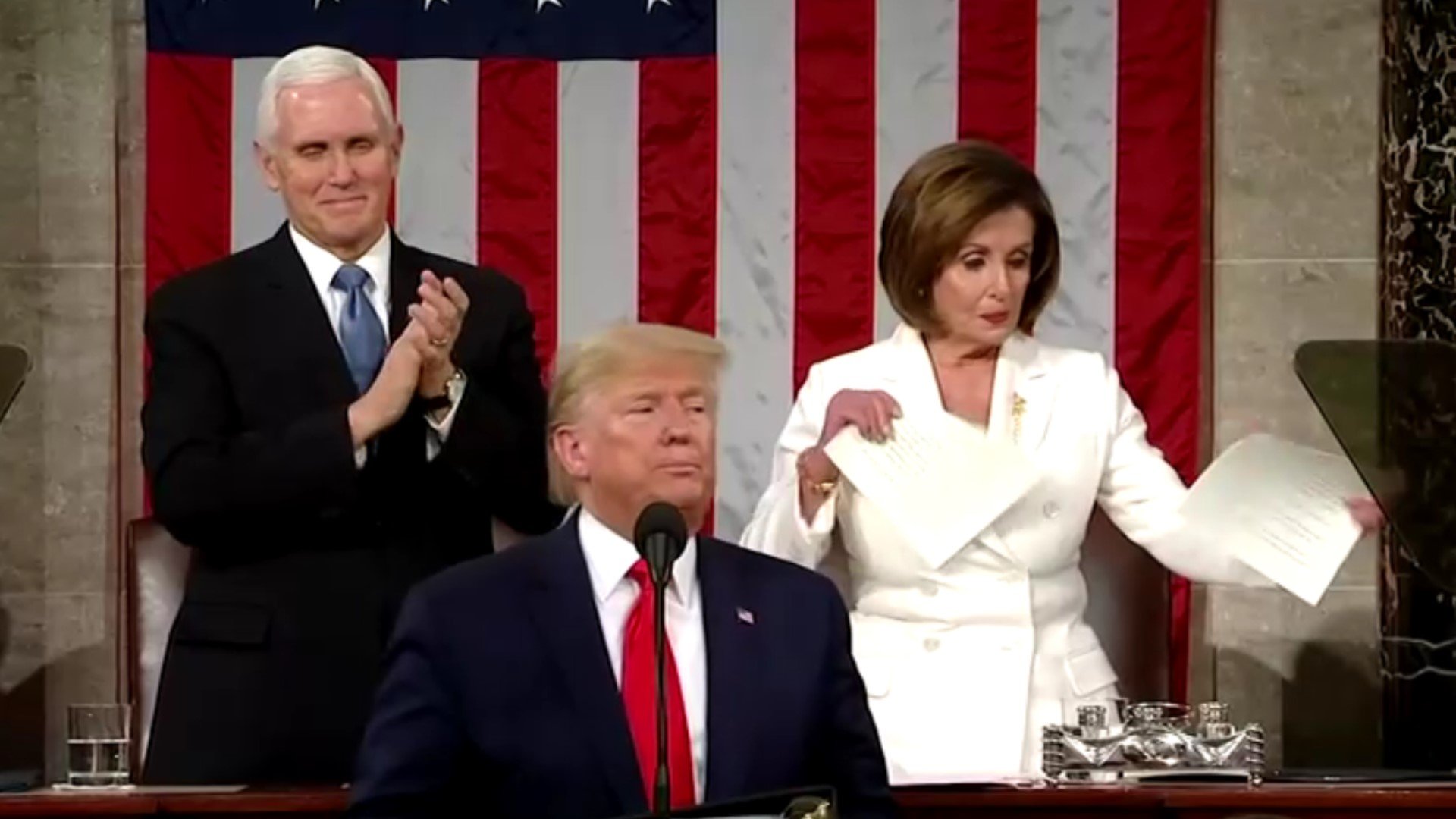 💥干饭人也翻车！特朗普狂批“恶毒”佩洛西退场！