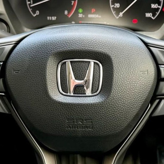 😱 新车第一天：这造型…我真服了！