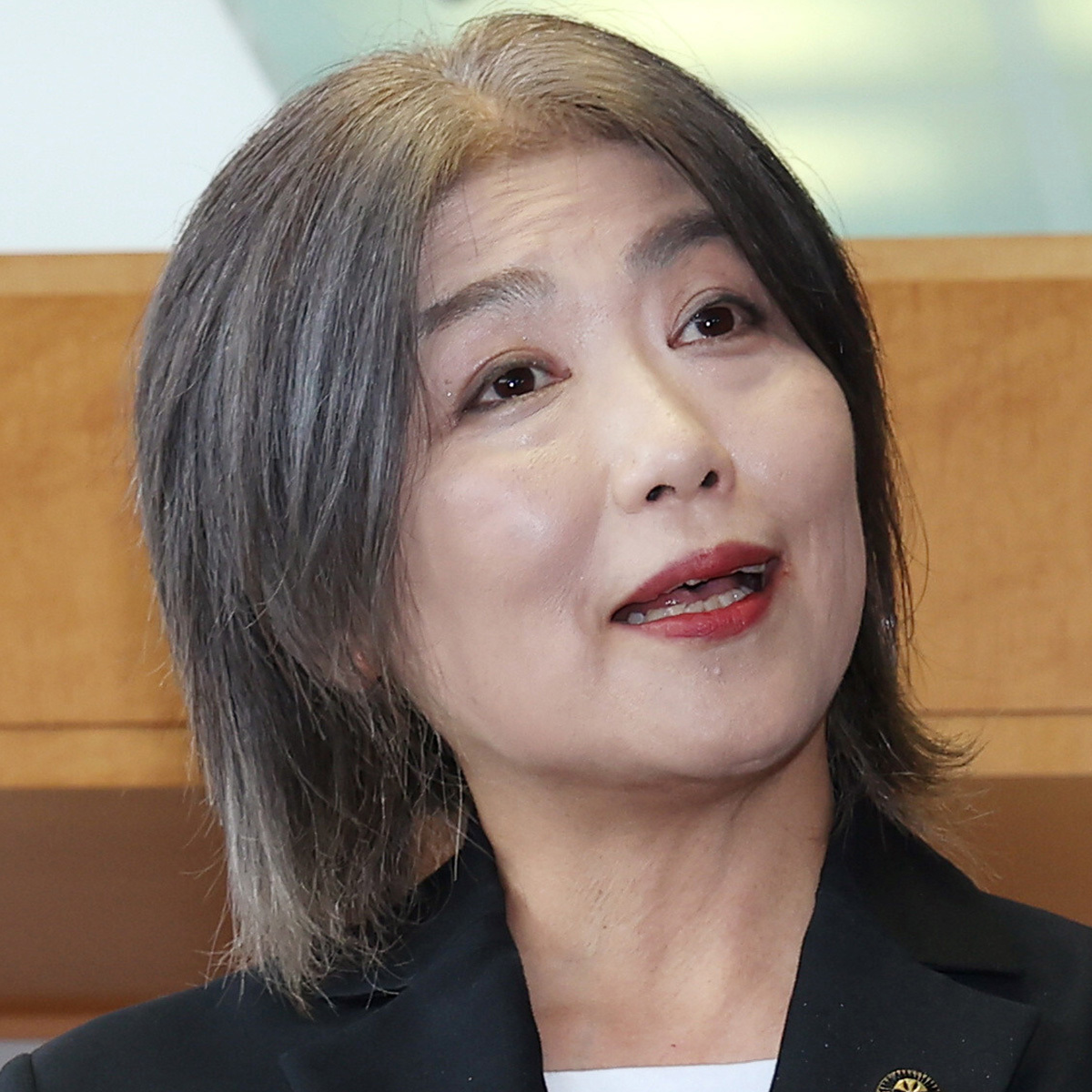 💥自夸遭打脸！前市长出丑，网友：太好笑了！