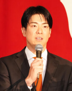 💥巨人大牌！2.5亿日元签下“9号”强援！ 封面