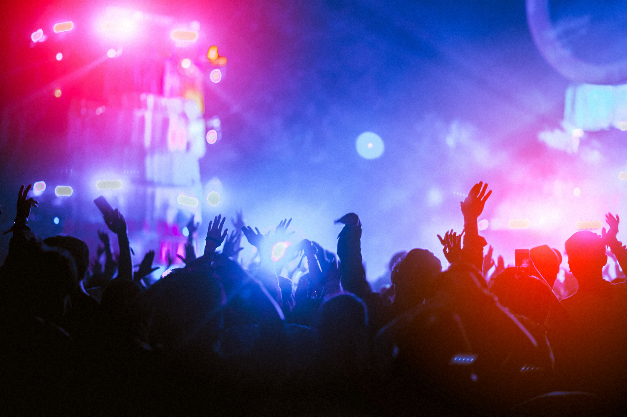 💥震惊！日本歌手上海演出被紧急叫停，网友炸锅！