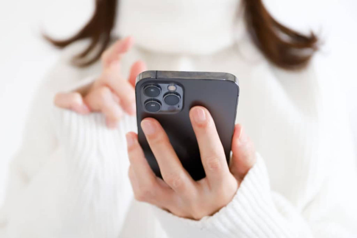 📱大叔们都换了！性价比最高的手机品牌，第一名竟是…！