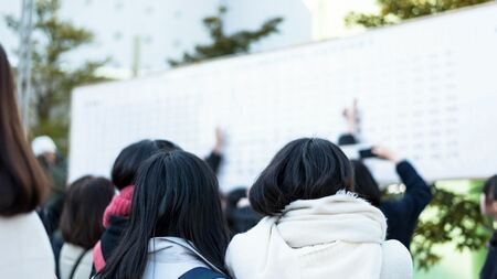 🎓️学历歧视？7成日本人受困！打破“学霸至上”的职场逆袭！