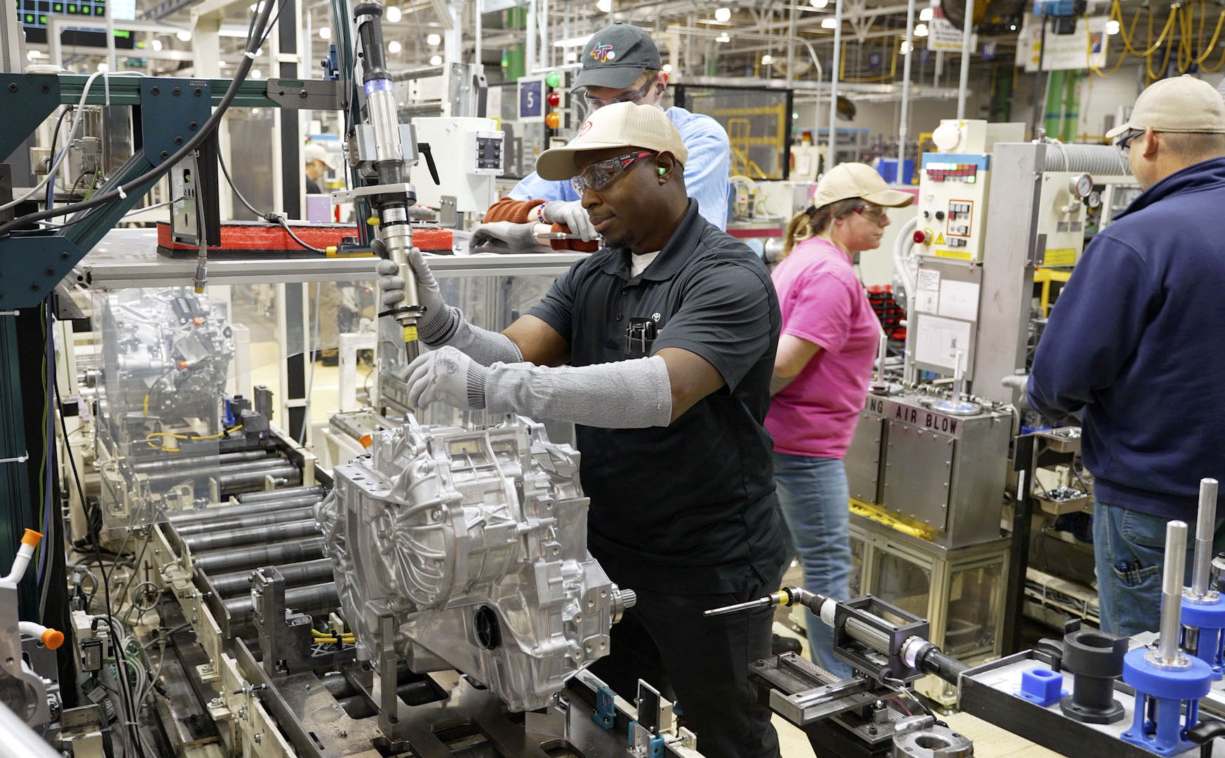 ⚡丰田放大招！美国加码混动车，1400亿重磅投资！