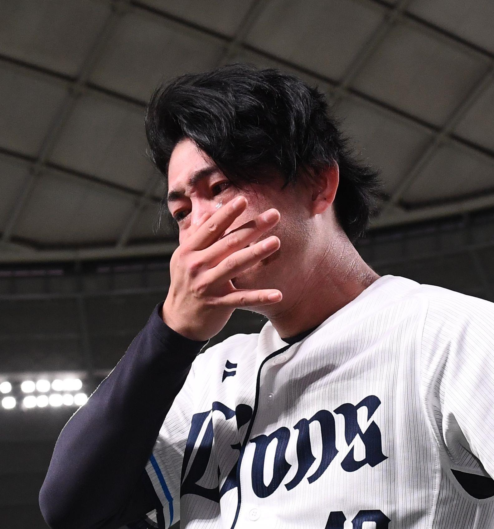 🔥泪洒球场！西武今井达也：粉丝呐喊，感动到哭！