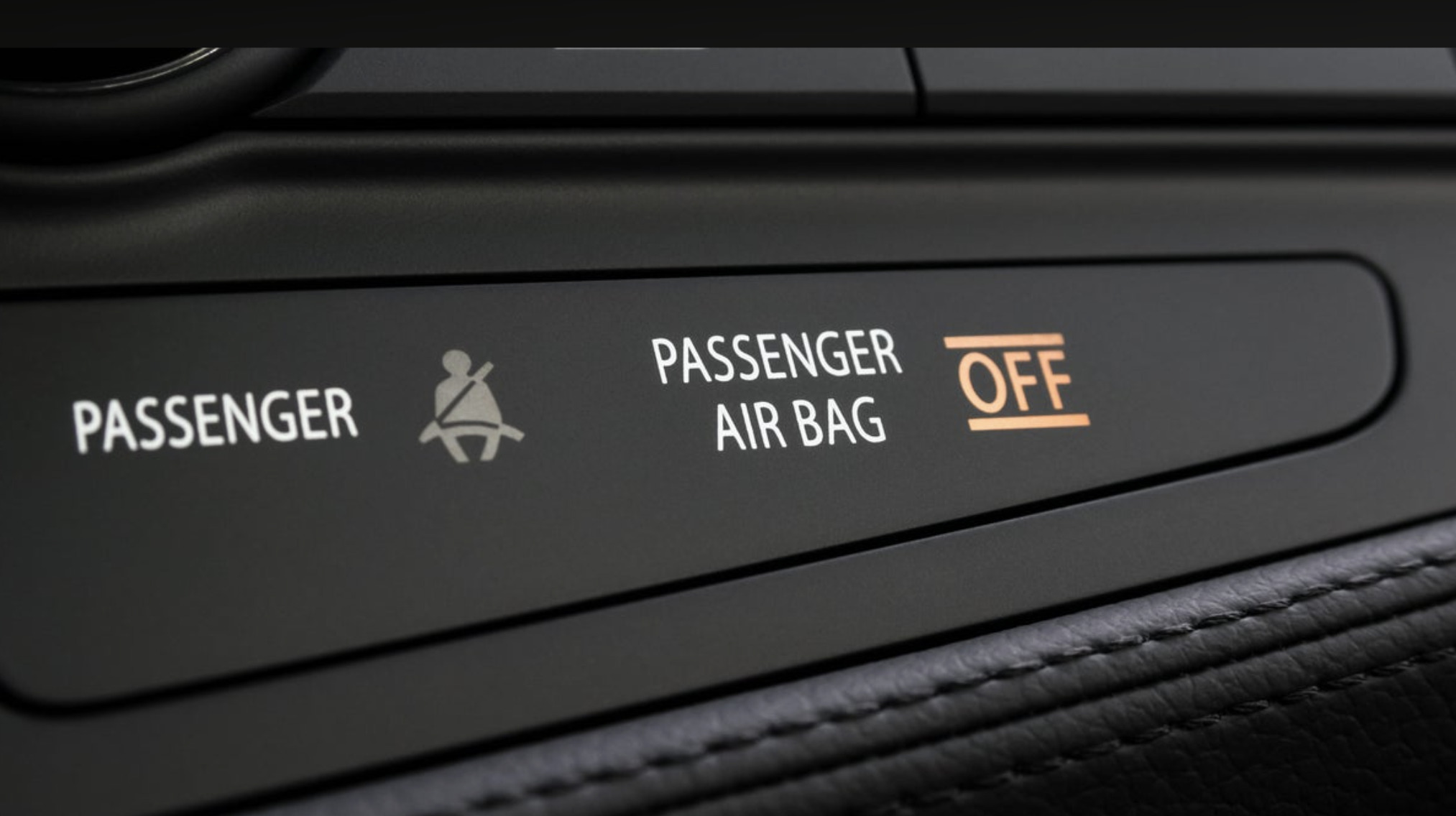 🍚 10公斤米压在副驾驶，安全带竟亮了？！😂