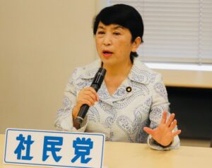 💥政坛大地震！弃党议员被劝留，党内高层却直言“看不懂”！ 封面