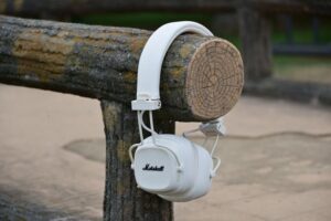 🎧 纠结后买的Marshall，真香！音质与颜值都在线！ 封面