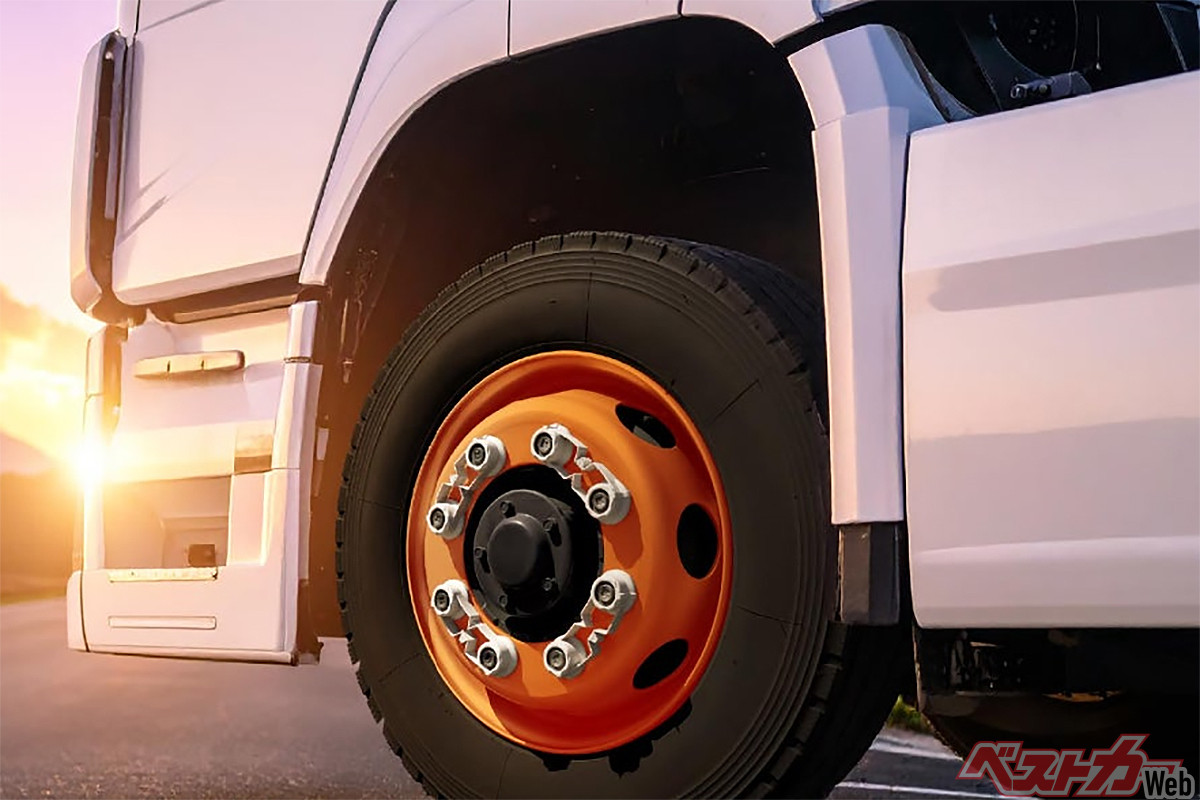 🚨卡车脱轮？别怕！新神器稳住它！