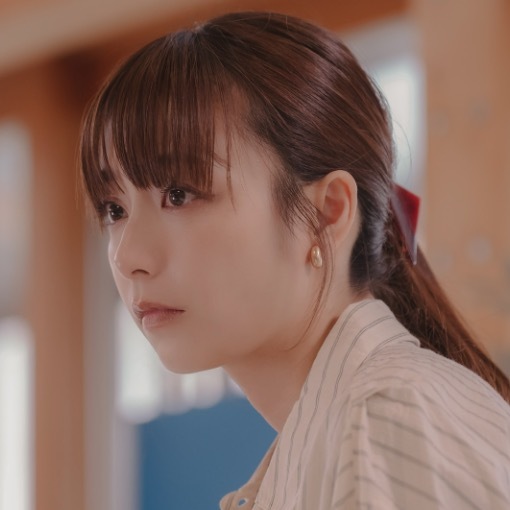 💔34岁大龄女星：年轻时，只配被看脸？