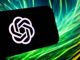 💥ChatGPT、X崩了！网络大堵塞，谁的错？