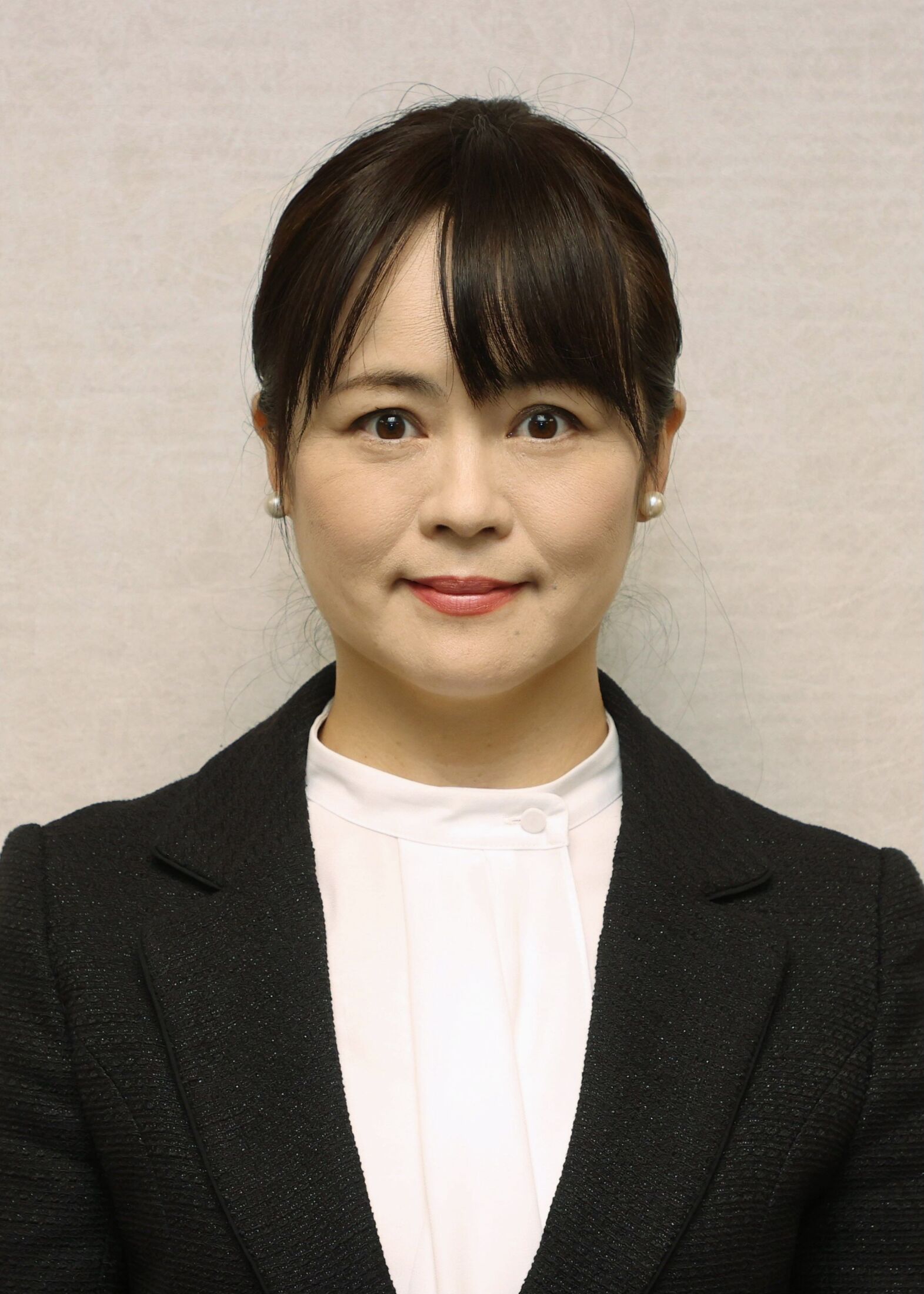 💥政客又出事！公款挪用丑闻再爆，秘書成“提款机”！