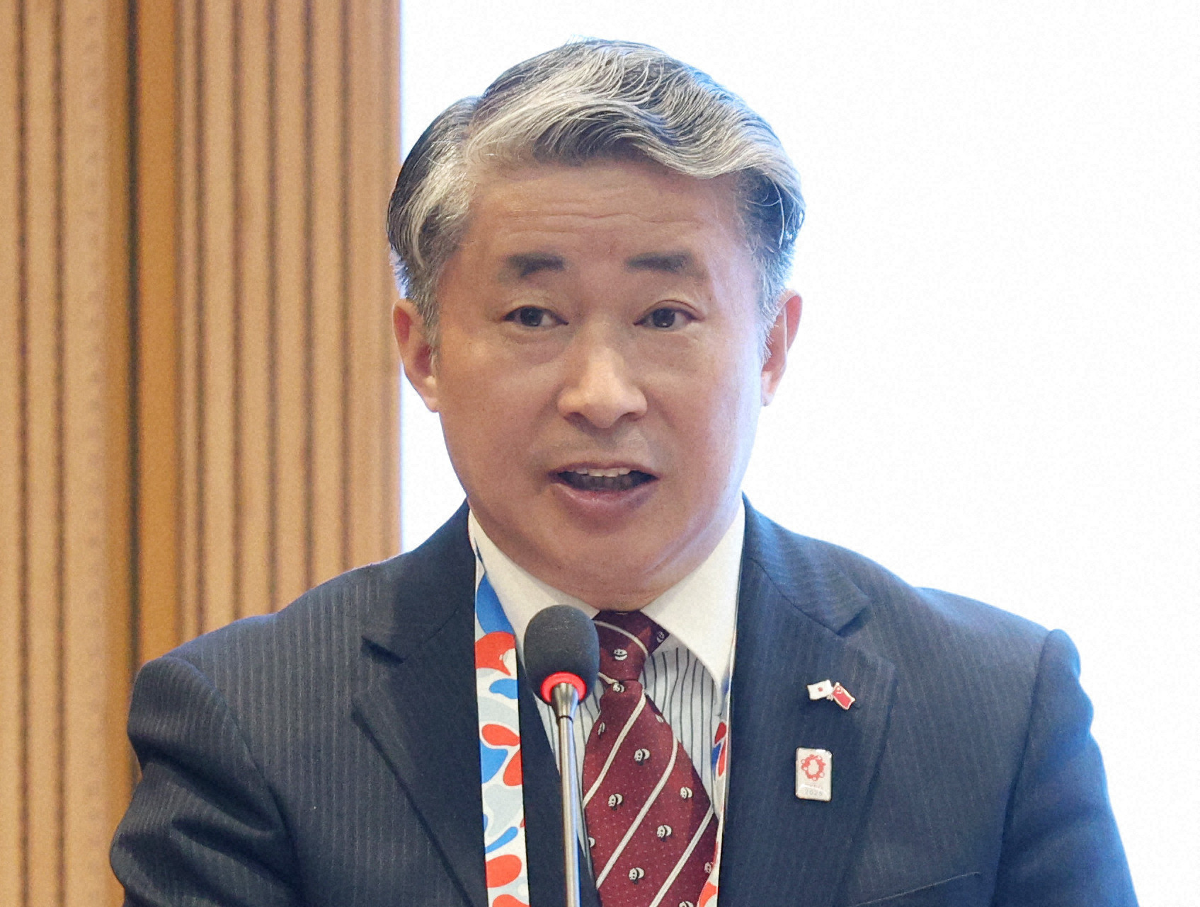 💥中日友好活动黄了！领事照样赴会，这操作…？