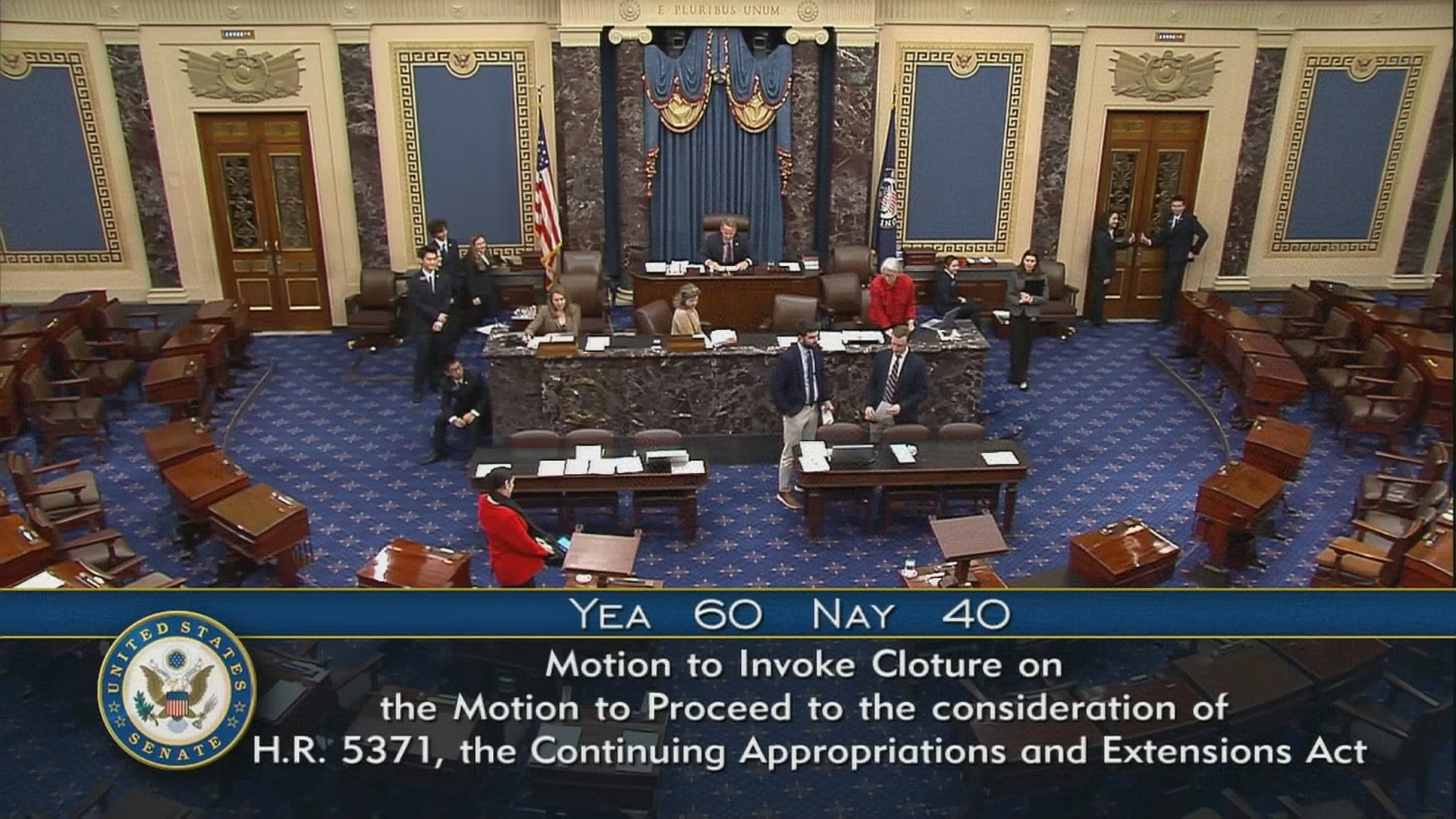 🚨美国政府“死里逃生”！临时预算案获批！