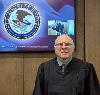 🚨美国移民法官遭解雇！前法官怒斥：政治清洗！