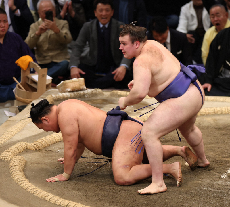 🏆乌克兰大相扑手，一鸣惊人夺冠！