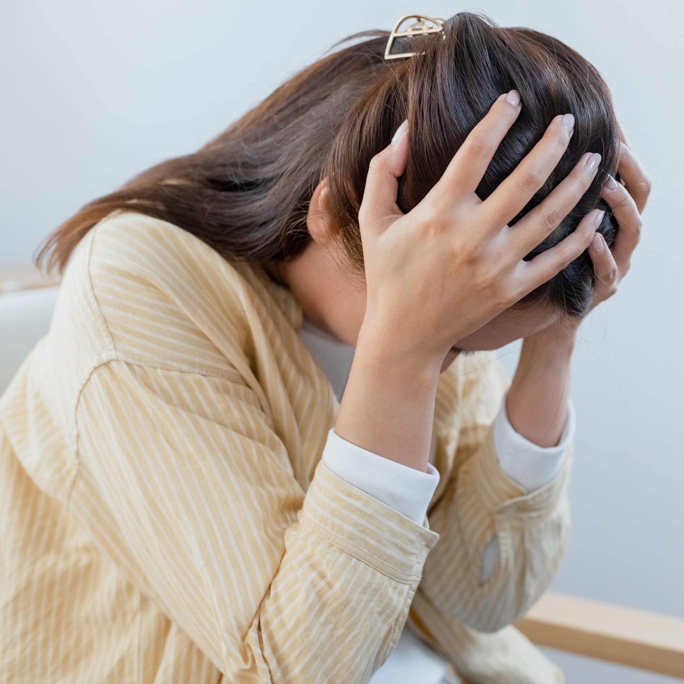 💔 结婚16年，妻子产科行了…丈夫手机里藏着的事！