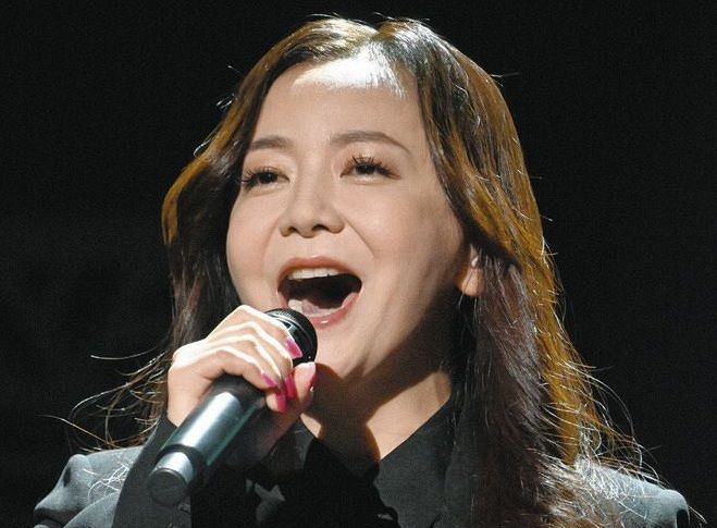 🔥华原朋美暴瘦脸颊凹陷？网友：太可怕了！