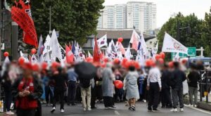 🔥韩国炸了！“中国走开”声浪，怒火从何而来？ 封面