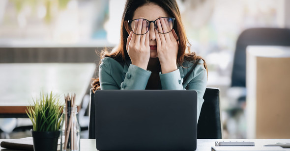 🚨别再催命式加班！领导先别碰手机！