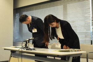 💥痛心！14名高中生遭体罚，老师竟称“想错了”！ 封面