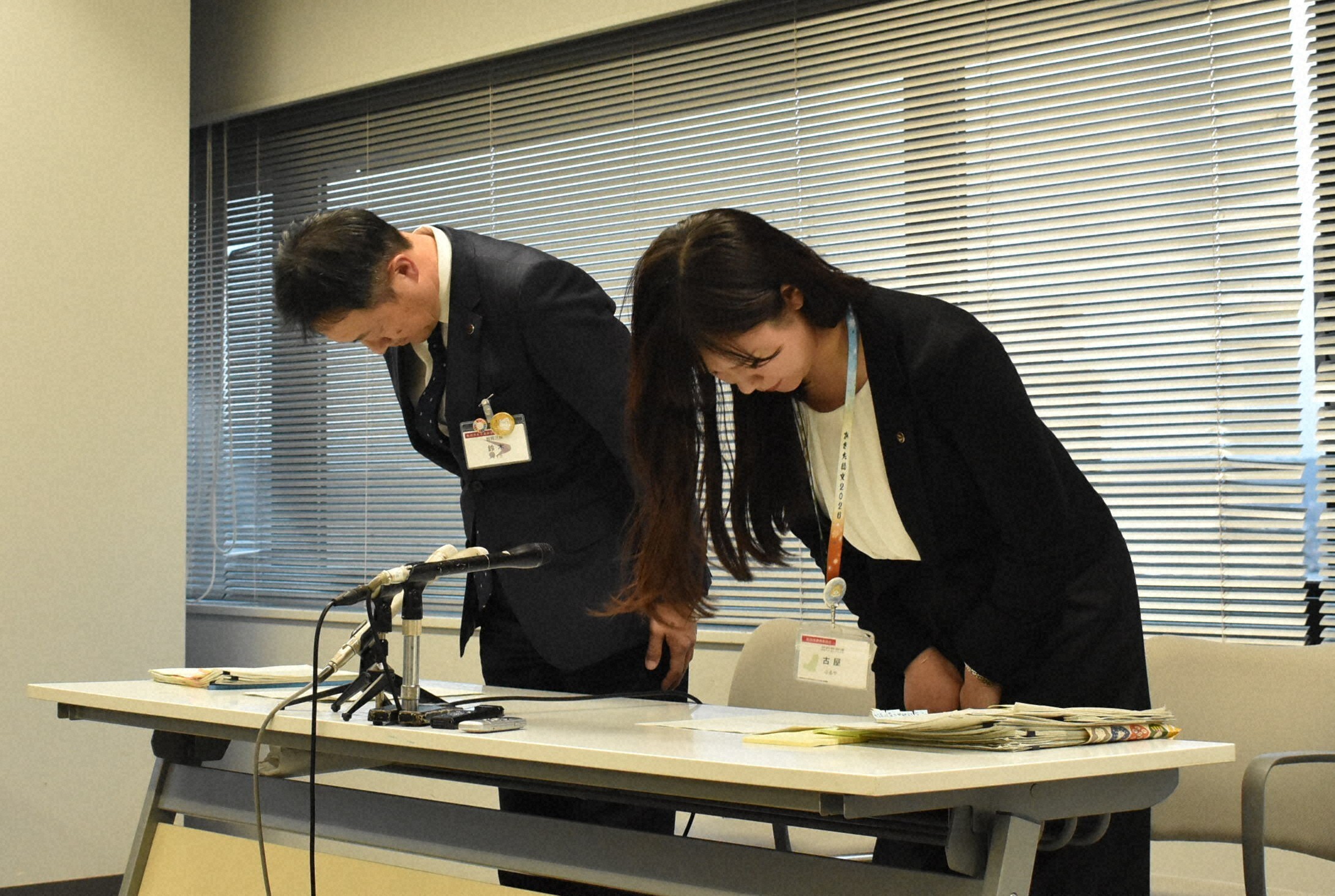 💥痛心！14名高中生遭体罚，老师竟称“想错了”！