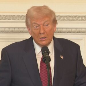 💥纽约市长选惨败！真相是：政府“瘫痪”惹的祸！ 封面