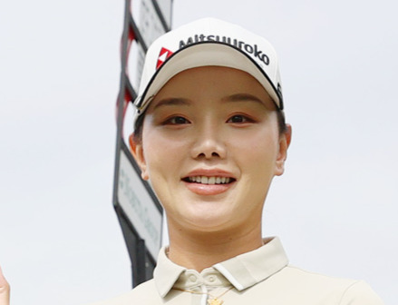 🏌️‍♀️绝了！高尔夫女神秒变时尚icon！