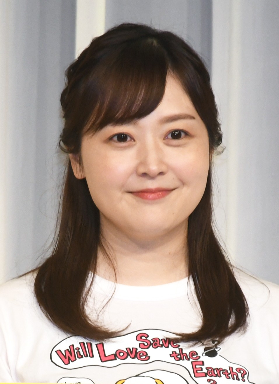 😭 直击！名播音哽咽，痛失挚友，泪洒直播间！