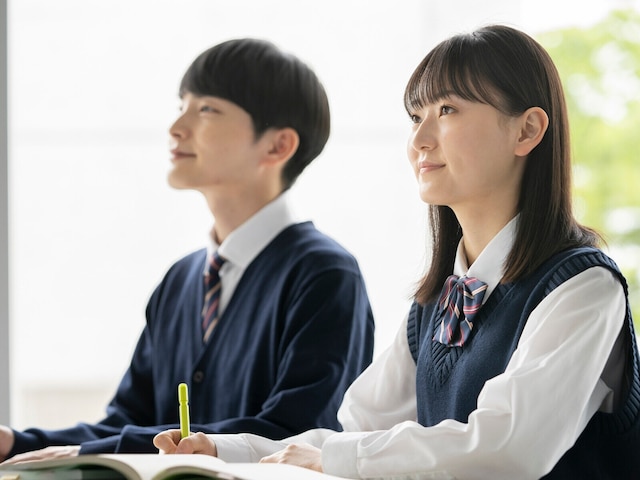 💔学渣恋爱忙？别慌！中学生恋爱观大揭秘！