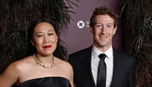 🎤网红歌手当面嘲讽扎克伯格：有钱就分点吧！ 封面