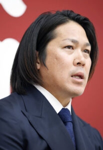 ⚾️ 3亿续约！甲斐拓也：这一年，绝不虚度！ 封面