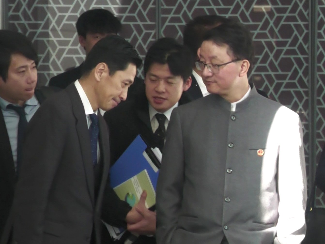 💥日方竟低头？背后真相震惊！🇯🇵（或 😱日方竟屈服？细节令人细思！）