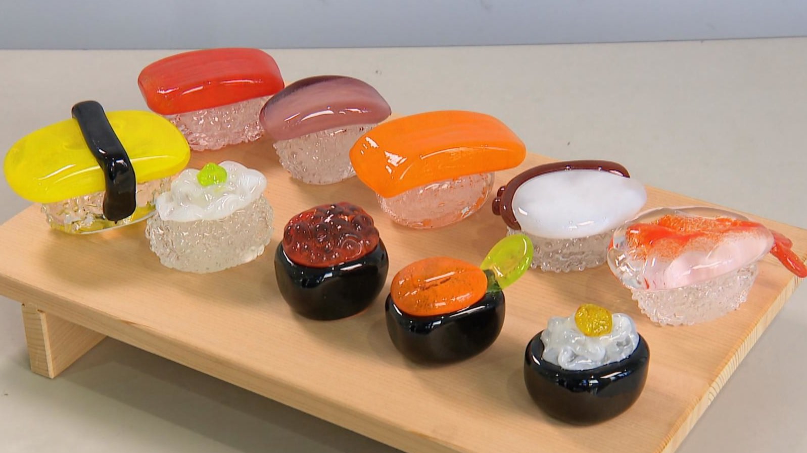 🍣 惊呆！会发光的寿司，东京人坐夜车都来！