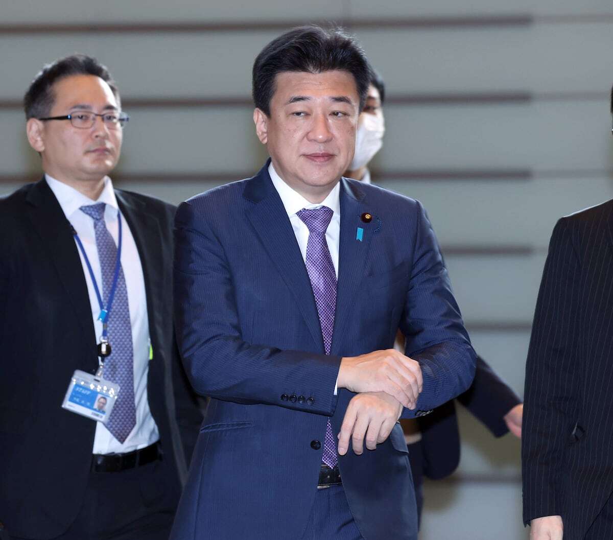 💥官房长官怒批：中国竟让国人别来日本！