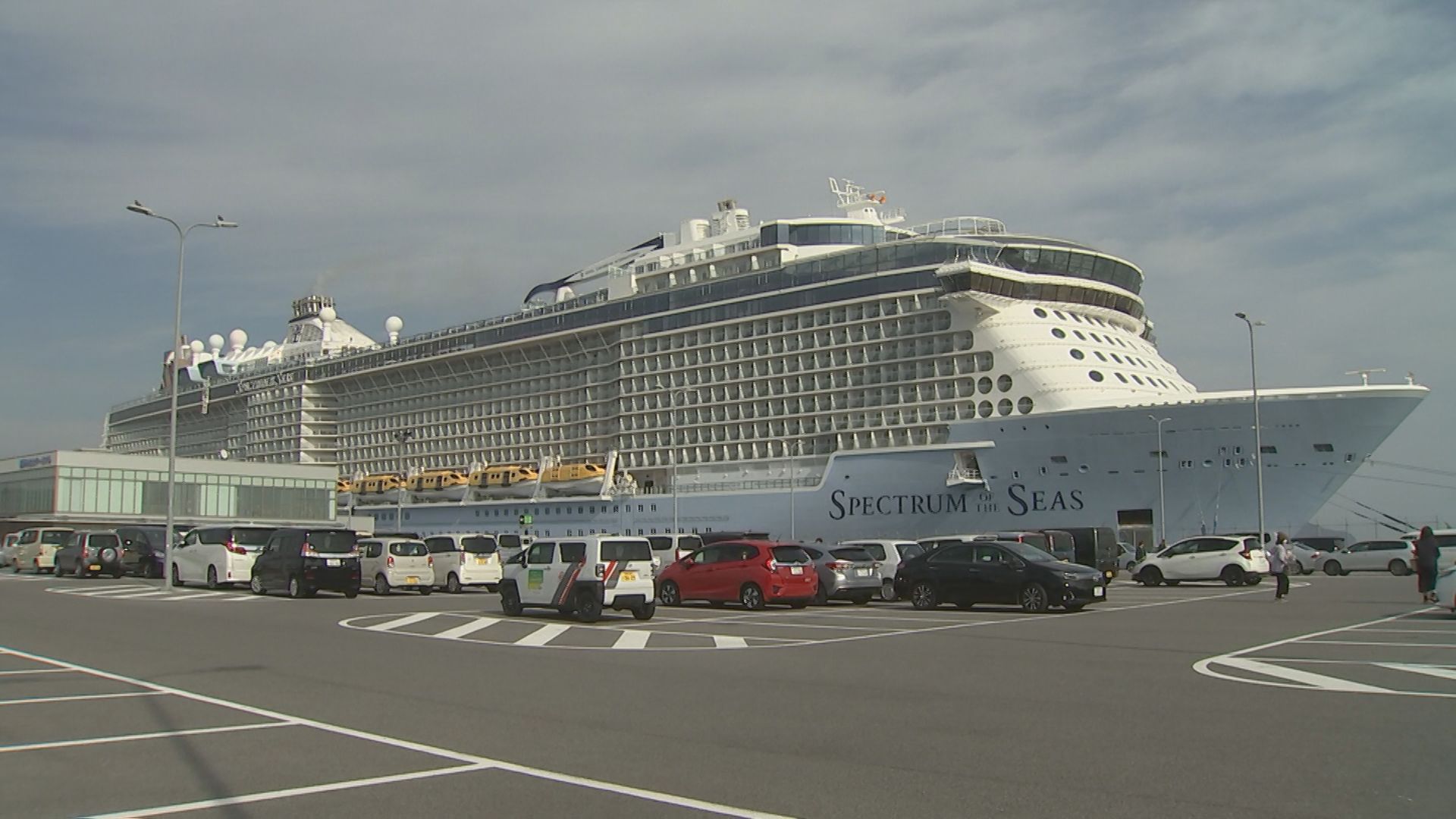 🚢 赴日中国游客：日中关系冷淡？“谣言止于智者！”