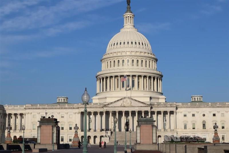 💥台美关系大逆转！解禁交流，特朗普即将签字！